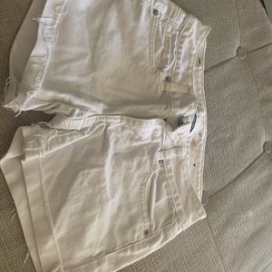 American Eagle white shorts